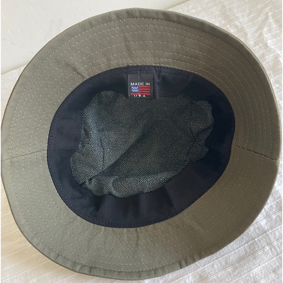 ACRYLICK | Black and Green Bucket Hat - unisex - Picture 3 of 5